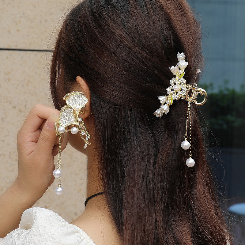 Grampo de cabelo meio amarrado com flor de borla de pérola, clipe de orquídea de sino, tamanho médio