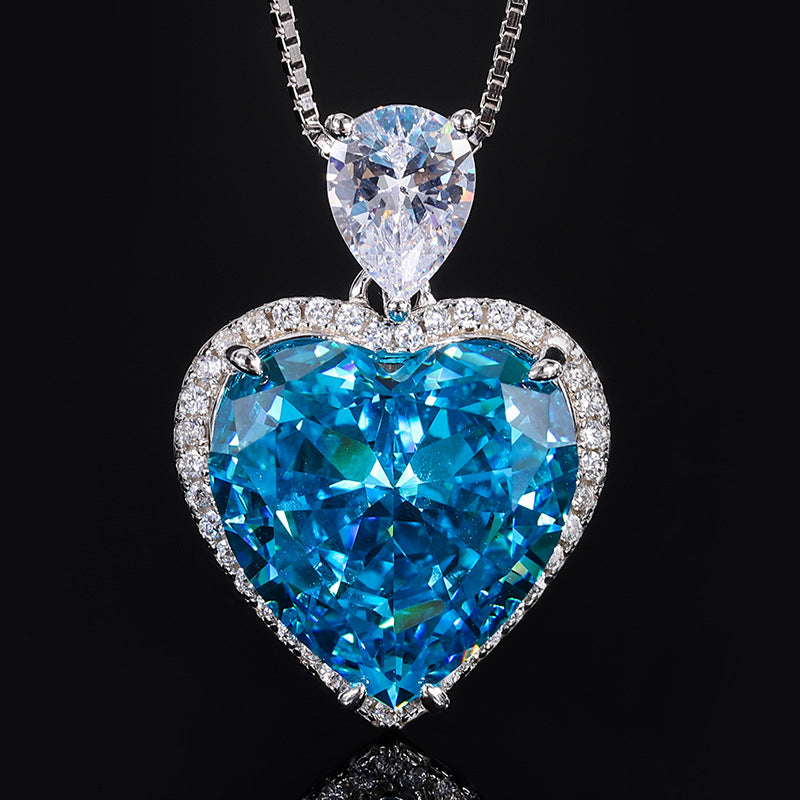 High carbon diamond temperament light luxury pendant heart-shaped main stone 15 * 15