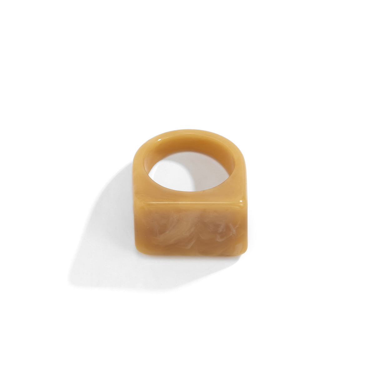 Simple and fashionable colored resin ring ring